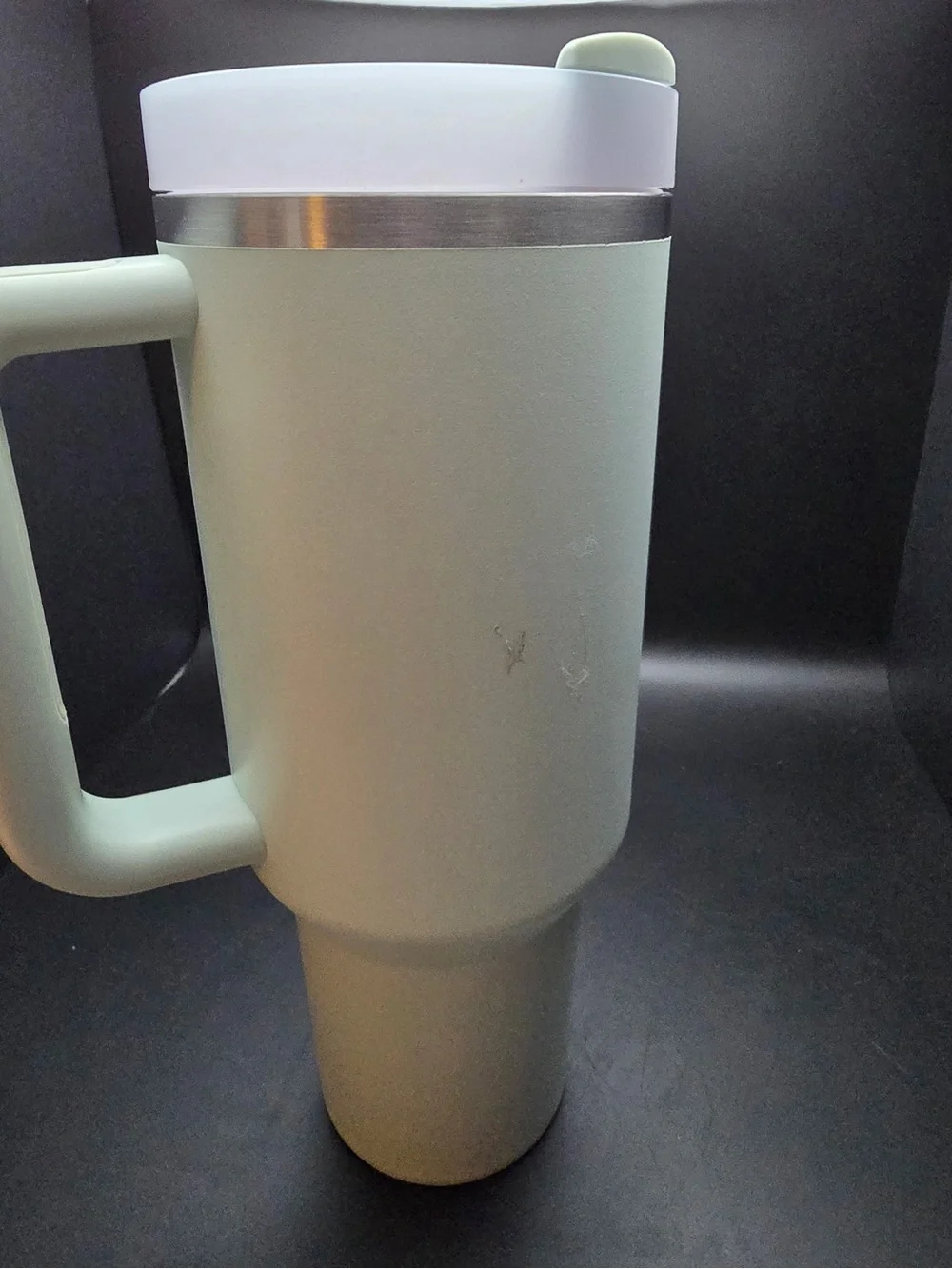 Stanley 40 oz. Quencher H2.0 Tumbler Light Green - Picture 3 of 8